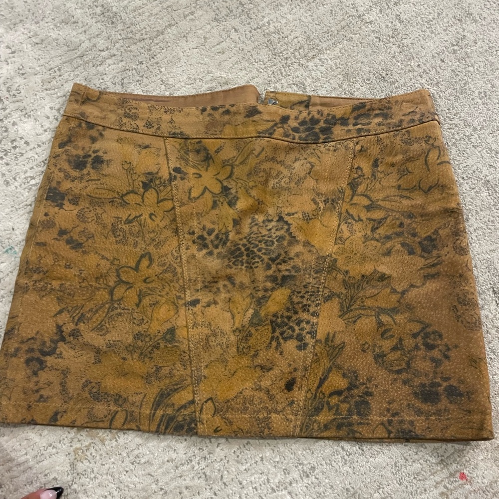 Floral Patterned Brown Skirt